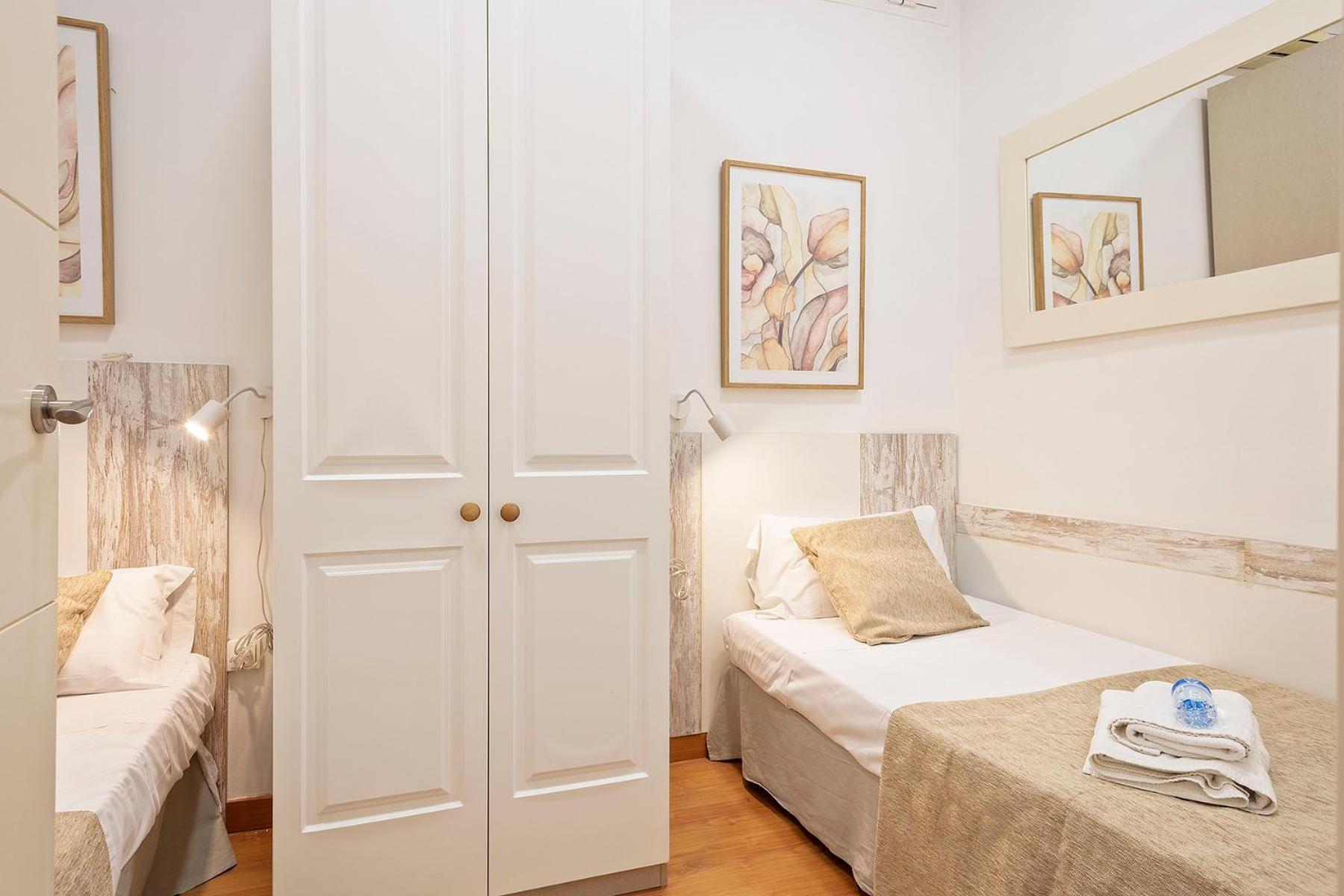 Apartamento Alcam Paseo San Juan Barcelona Exterior foto